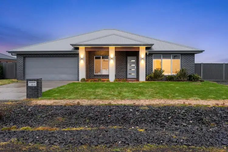 4 Herbert Street, Cardigan VIC 3352