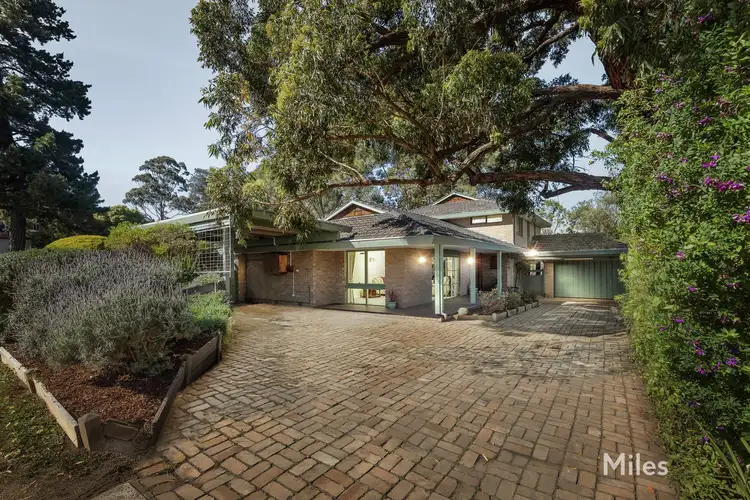Main view of Homely house listing, 8 Devlin Court, Rosanna VIC 3084