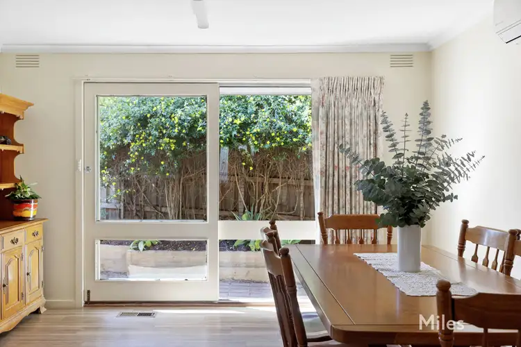 Sixth view of Homely house listing, 8 Devlin Court, Rosanna VIC 3084