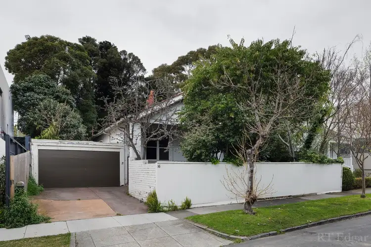 16 Cloverdale Avenue, Toorak VIC 3142
