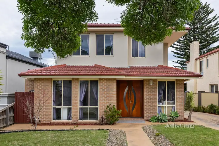 11 Gleniffer Avenue, Brighton East VIC 3187