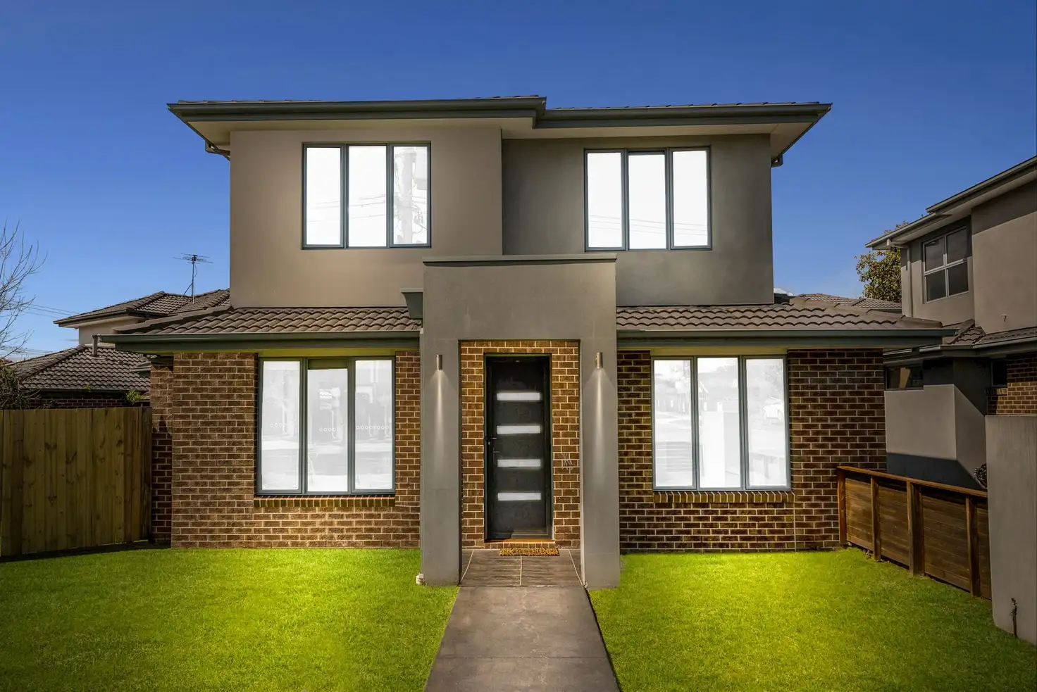 Main view of Homely townhouse listing, 1/330 Huntingdale Road, Oakleigh South VIC 3167