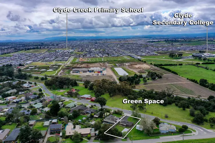 Fourth view of Homely house listing, 4 Railway Road, Clyde VIC 3978