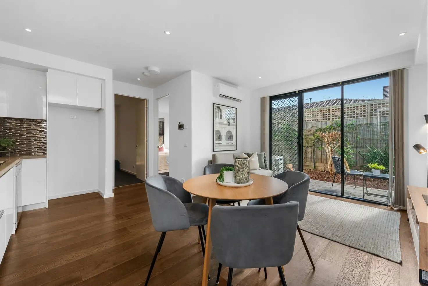 Main view of Homely apartment listing, 5/121 Murrumbeena Road, Murrumbeena VIC 3163