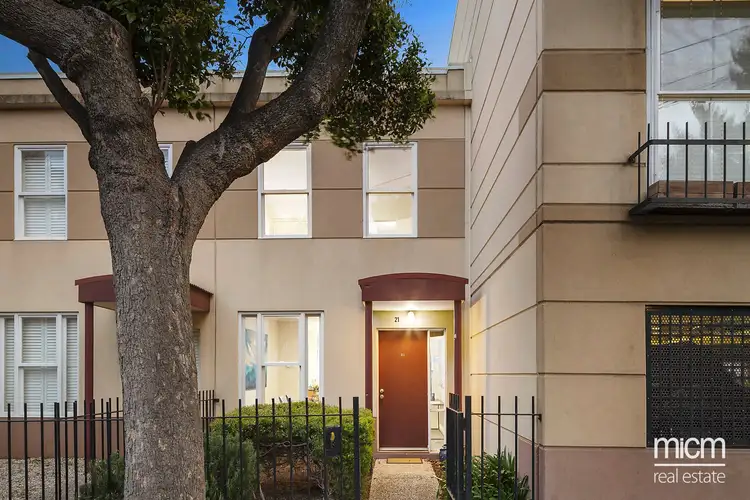 21 Miles Street, Southbank VIC 3006