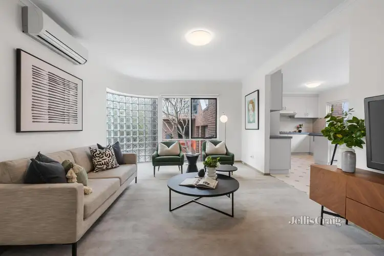 Main view of Homely unit listing, 2/23 Landcox Street, Brighton East VIC 3187
