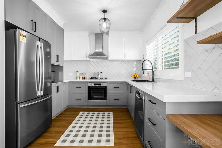 Sixth view of Homely townhouse listing, 3/2 Katoomba Street, Hampton East VIC 3188