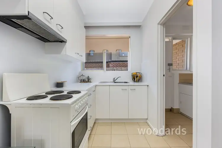 Fifth view of Homely unit listing, 2/8 Argyle Street, Bentleigh East VIC 3165