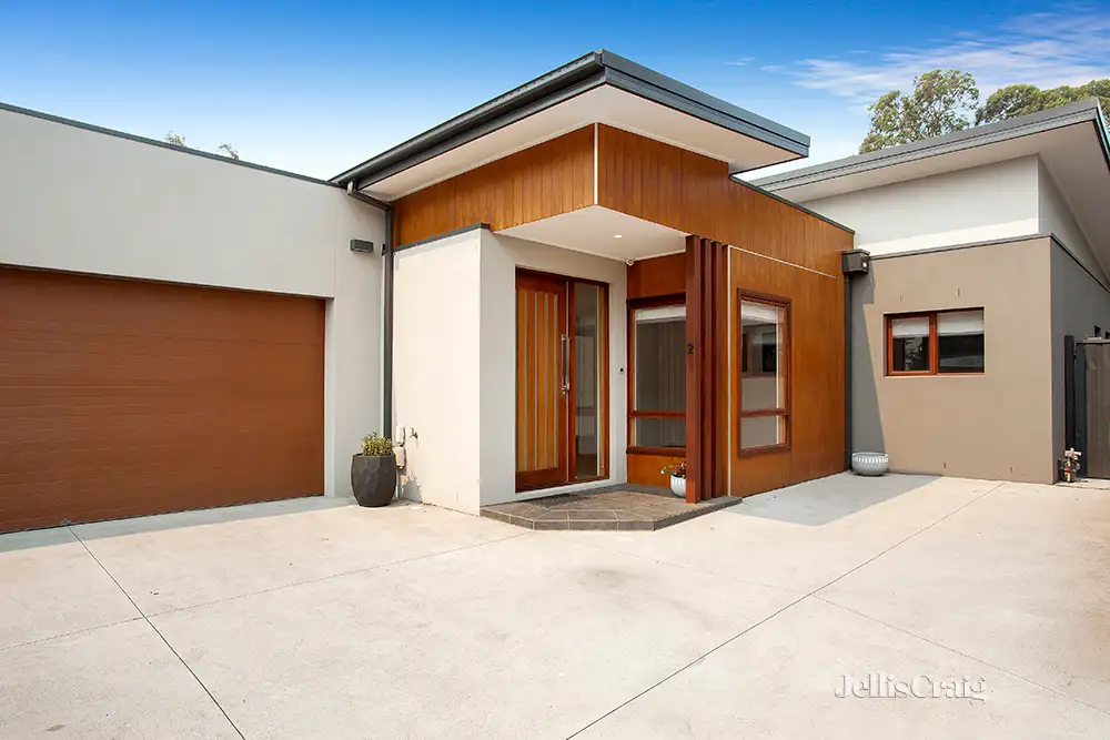 Main view of Homely unit listing, 2/30 Carnon Street, Greensborough VIC 3088