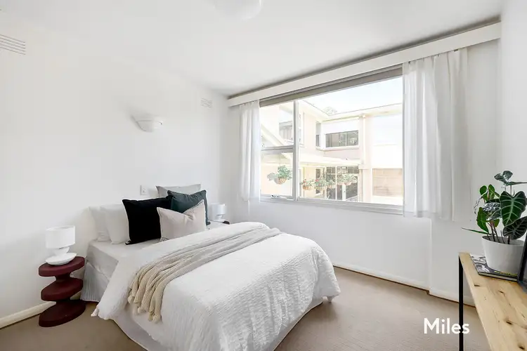 Fifth view of Homely apartment listing, 1/18 Carmichael Street, Ivanhoe East VIC 3079