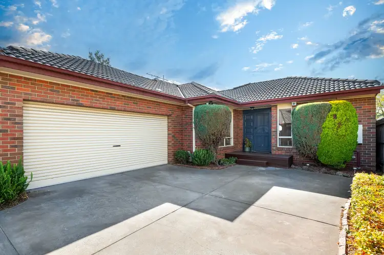 2/17 Linden Street, Blackburn VIC 3130