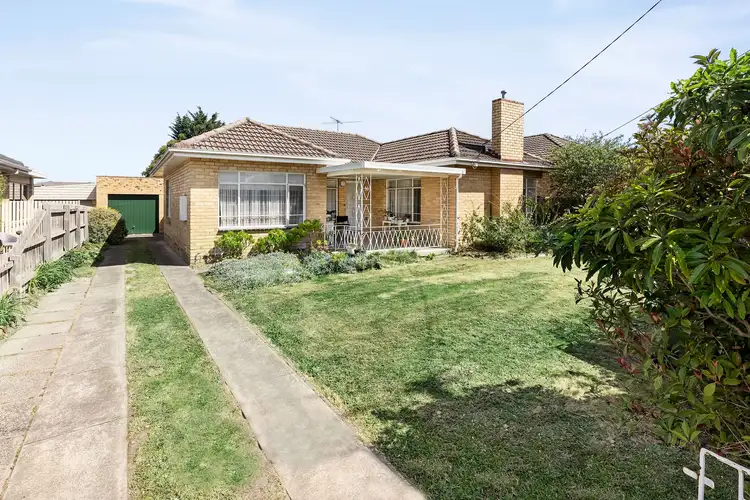 16 Leonie Avenue, Bentleigh East VIC 3165