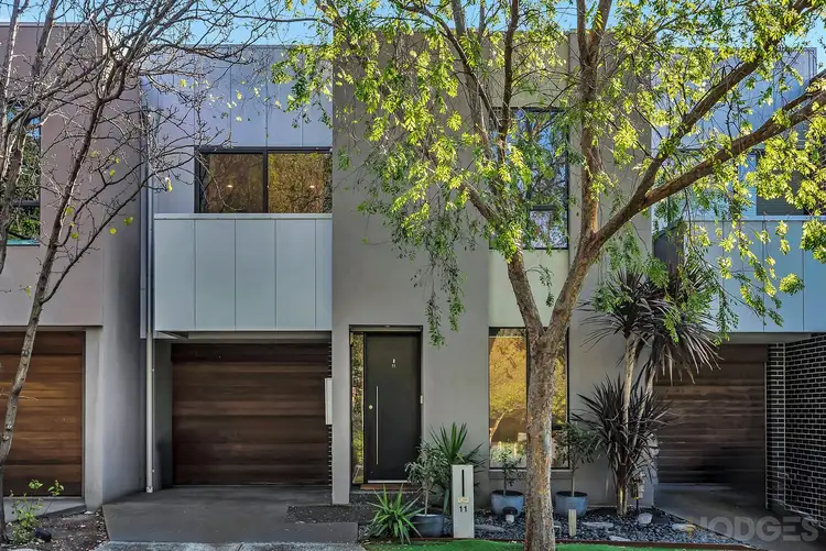 11 Evergreen Circuit, Cheltenham VIC 3192