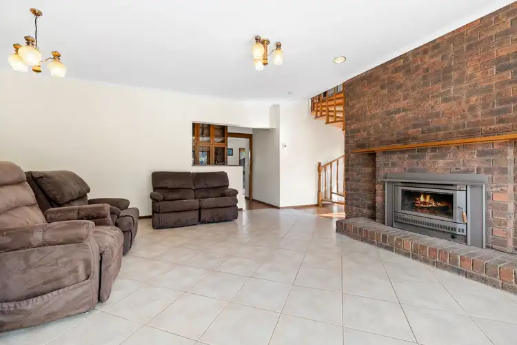 Sixth view of Homely house listing, 9 Mark Court, Chadstone VIC 3148