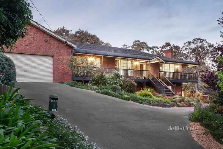 7 Orchard Avenue, Eltham North VIC 3095