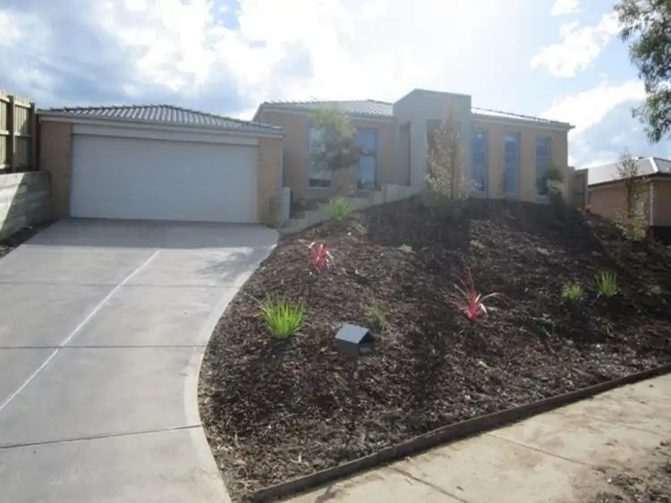 6 Hadlow Court, Sunbury VIC 3429