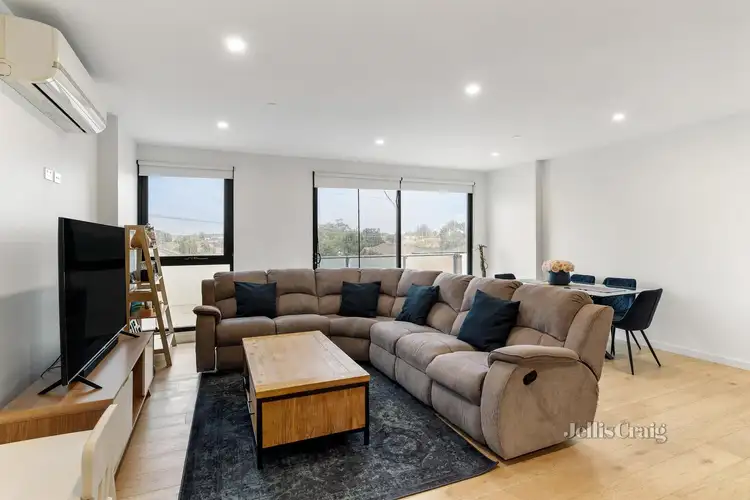 Main view of Homely apartment listing, 210/29 Loranne Street, Bentleigh VIC 3204