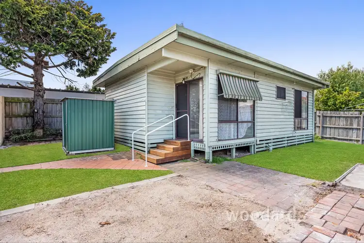 2/26 Connie Street, Bentleigh East VIC 3165