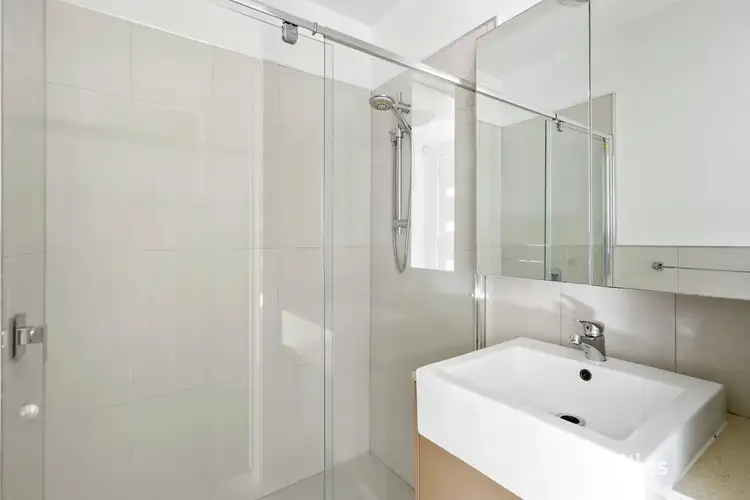 Sixth view of Homely unit listing, 2/9 James Street, Heidelberg Heights VIC 3081
