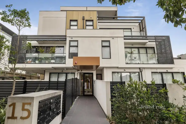 2/15 Bent Street, Bentleigh VIC 3204
