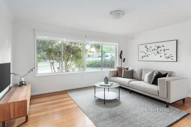 Second view of Homely house listing, 2 Jindalee Avenue, Yallambie VIC 3085