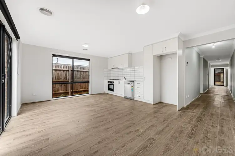 Fourth view of Homely house listing, 5/4 Mantello Drive, Werribee VIC 3030