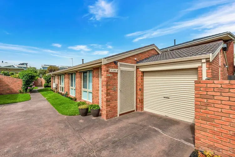 3/204-205 Beach Road, Mordialloc VIC 3195