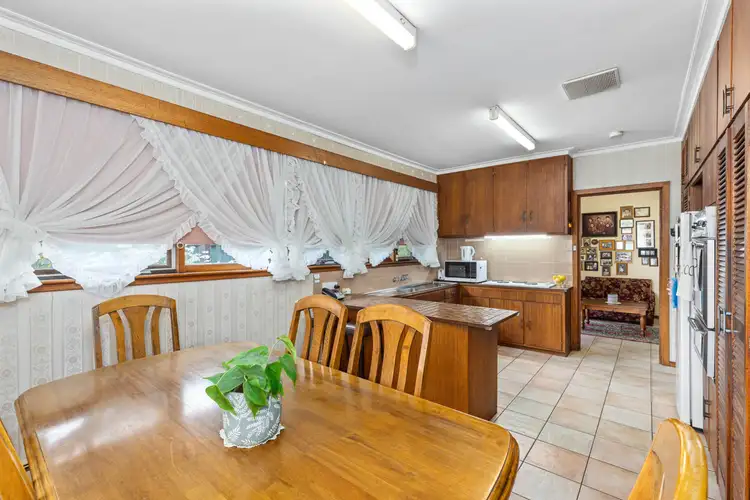 Fifth view of Homely house listing, 28 Park Street, Wendouree VIC 3355