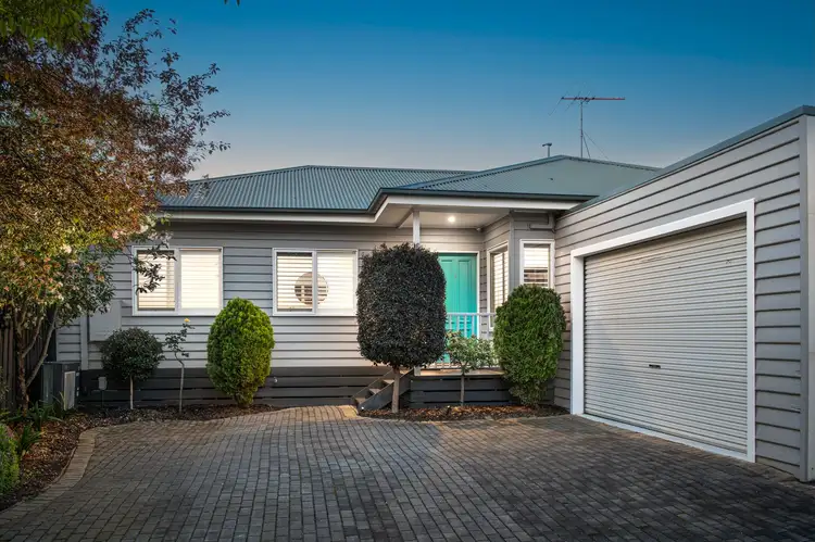 2/13 Esdale Street, Blackburn VIC 3130