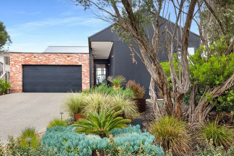 Second view of Homely house listing, 10 Dixie Close, Tootgarook VIC 3941