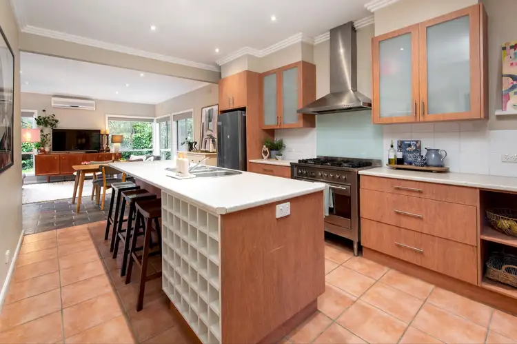 Fifth view of Homely house listing, 2 Regent Court, Blackburn North VIC 3130