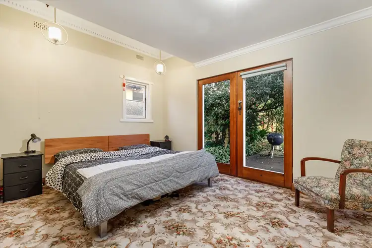 Fifth view of Homely house listing, 10 Wilbur Crescent, Hughesdale VIC 3166