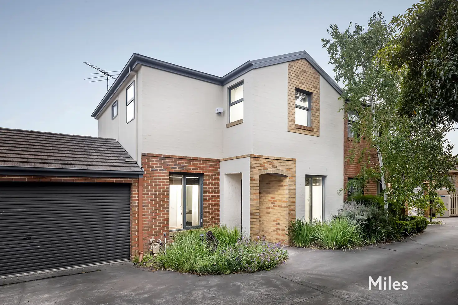 Main view of Homely townhouse listing, 2/77 Invermay Grove, Rosanna VIC 3084