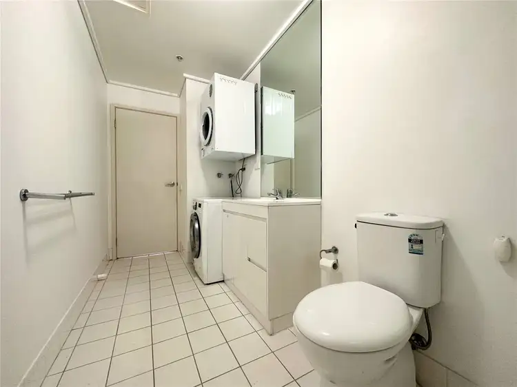 Fifth view of Homely apartment listing, 10/668 Bourke Street, Melbourne VIC 3000