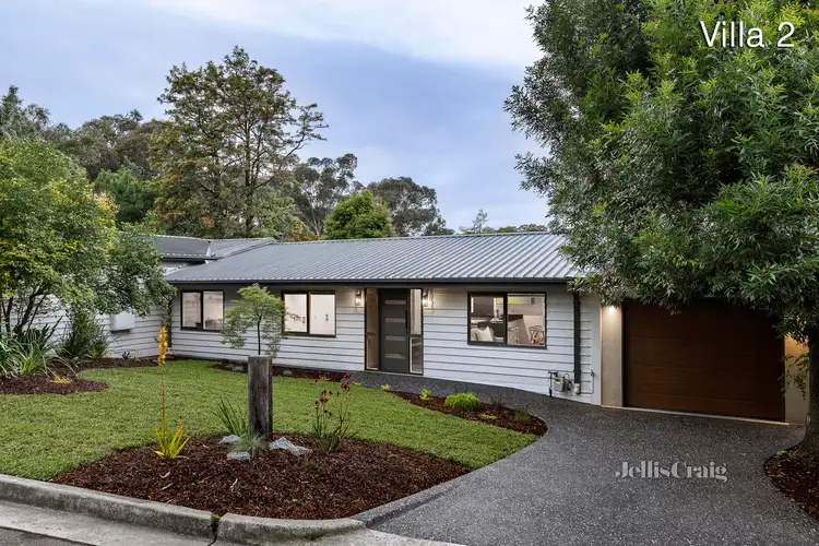1 & 2/15 Strickland Court, Greensborough VIC 3088