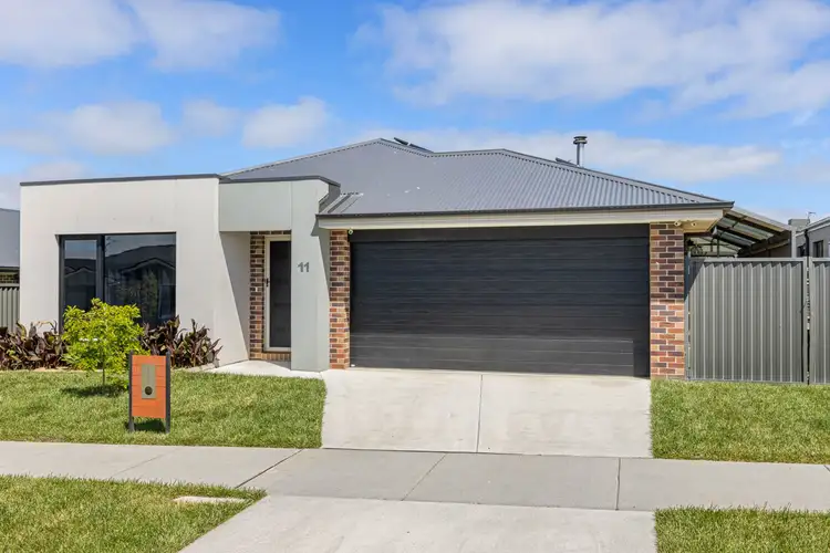 11 Heathcote Drive, Lucas VIC 3350