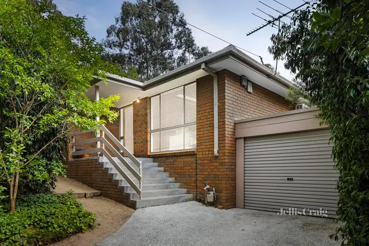 2/2 Aanensen Court, Montmorency VIC 3094