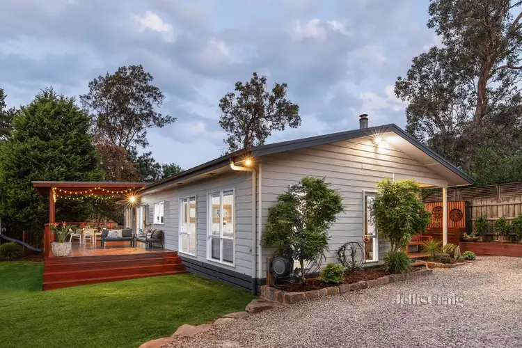 2/64 Mountain View Road, Montmorency VIC 3094