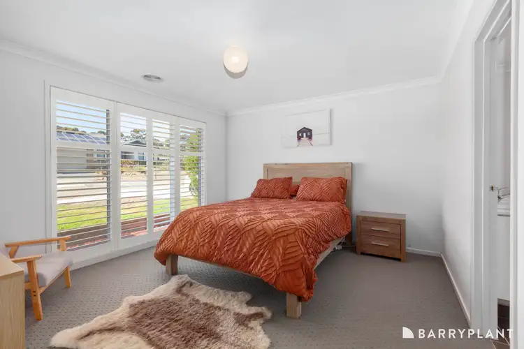 Seventh view of Homely house listing, 10 Yattarna Court, Broadford VIC 3658