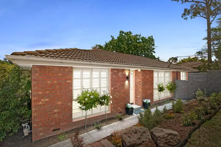 1/5 Edwards Street, Burwood VIC 3125