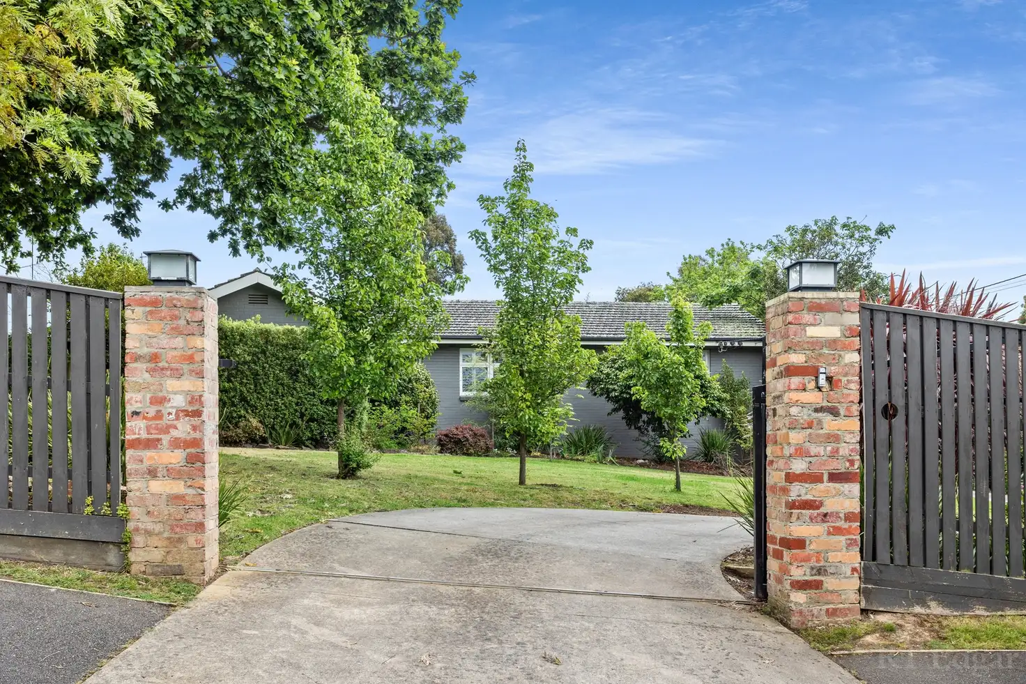 Main view of Homely house listing, 105 Quinns Parade, Mount Eliza VIC 3930