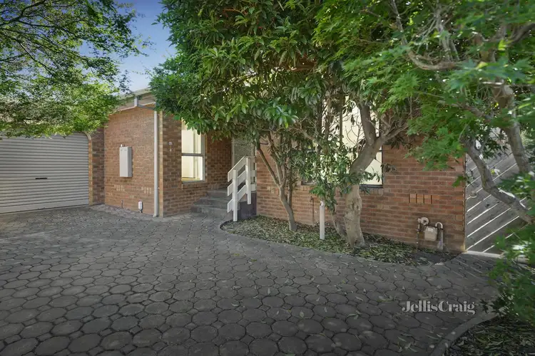 Main view of Homely unit listing, 2/88 Highview Crescent, Macleod VIC 3085