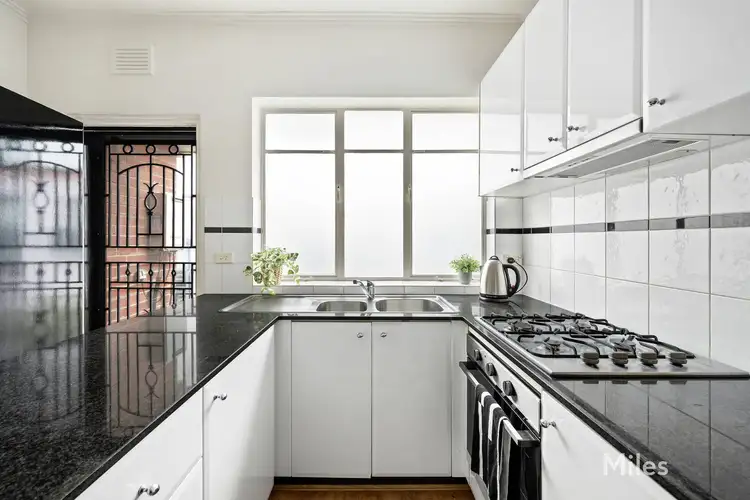 Third view of Homely apartment listing, 8A/200-202 Lower Heidelberg Road, Ivanhoe East VIC 3079