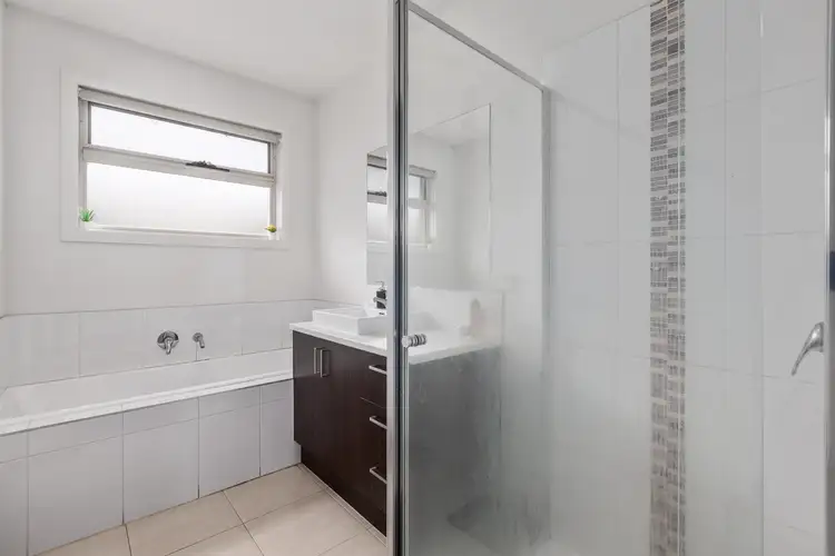 Fifth view of Homely unit listing, 2/6 Eden Place, Wallan VIC 3756