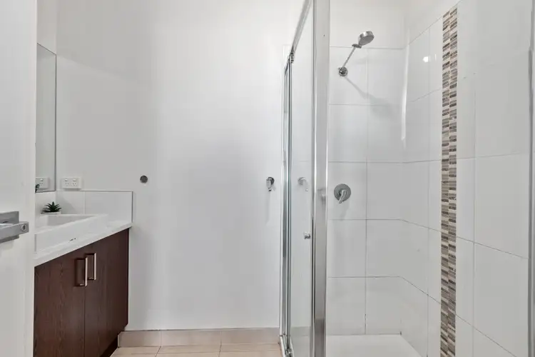 Sixth view of Homely unit listing, 2/6 Eden Place, Wallan VIC 3756