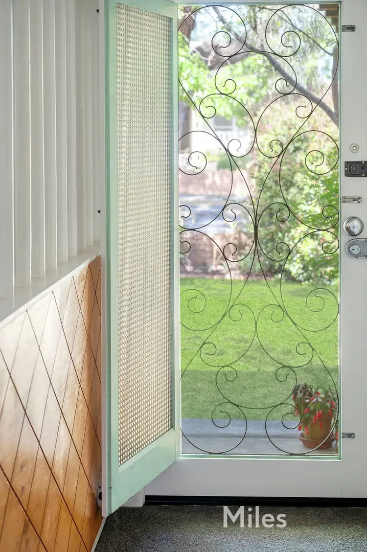 Third view of Homely house listing, 5 Dowle Street, Macleod VIC 3085