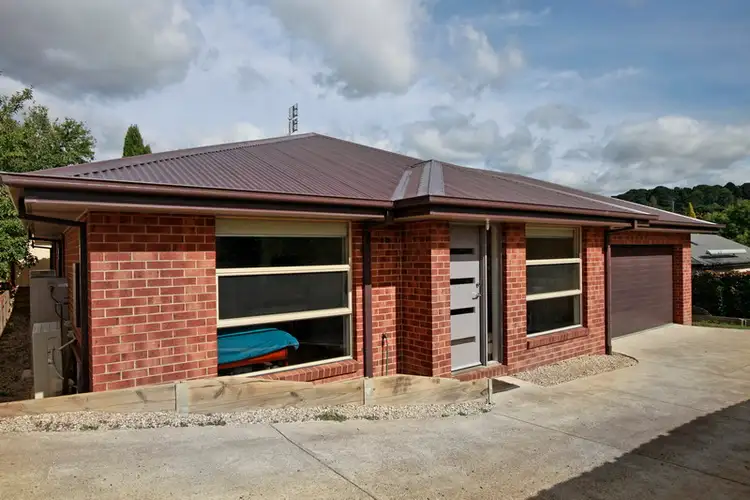 21B Buckland Street, Woodend VIC 3442