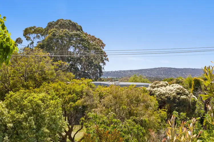 15 Rialto Grove, Dromana VIC 3936