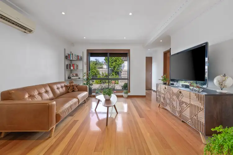 Main view of Homely unit listing, 2/42 Garnet Street, Preston VIC 3072