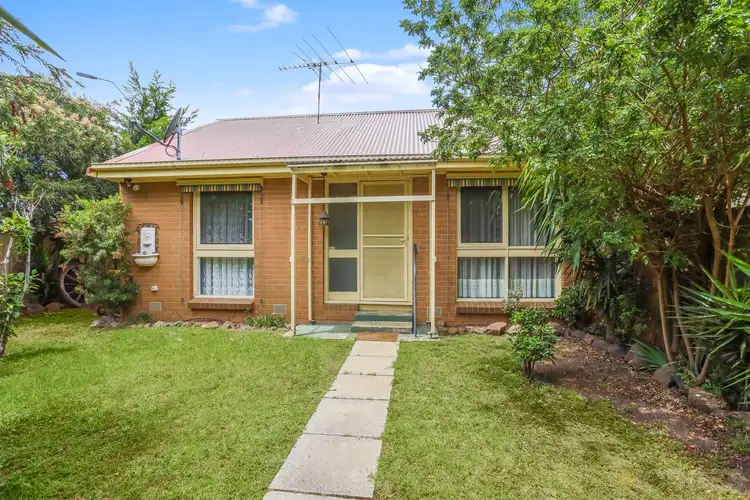 Main view of Homely house listing, 10/27 Deutgam Street, Werribee VIC 3030